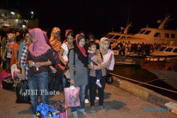 DERITA TKI MALAYSIA : 33 WNI dan 3 Anak Dipulangkan dari Malaysia