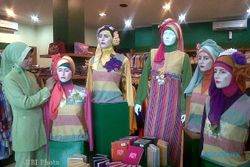 INDUSTRI KREATIF : 20% Bisnis Fashion Islami Sasaran Bank Syariah