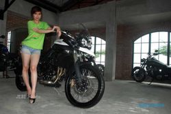 LAUNCHING TRIUMPH MOTORCYCLES