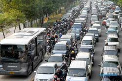 Lima Daerah dengan Jumlah Kendaraan Bermotor Terbanyak di Jawa Timur