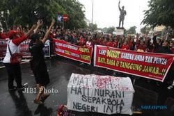 INTER ISLAND CUP 2012: Pasoepati Gelar Aksi ke Jalan, Boikot IIC