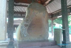 Monumen Jaten, Sepenggal Kisah Ibu Tien Soeharto...