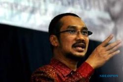 BAMBANG WIDJOJANTO DITANGKAP : Habis Bertemu Jokowi, Samad Lantang Sebut KPK Dizalimi