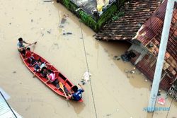   JAKARTA BANJIR: Pengungsi Capai  6.101 Orang, Inilah Wilayah yang Terendam Banjir