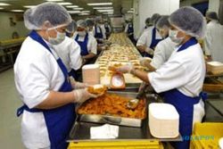 Industri Makanan Tak Akan PHK Buruh