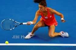 AUSTRALIA OPEN: Radwanska Hempaskan Ivanovic, Sharapova Ditantang Makarova