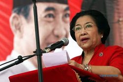 PERINGATAN KEMERDEKAAN RI : Megawati, Puan Satu Mobil dengan Boediono Hadiri Upacara di Istana