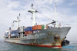 PELABUHAN TANJUNG EMAS : Pemprov Kaji Permasalahan Bongkar Muat Pelabuhan Semarang