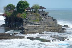 2015, Bali Diramal Kolaps