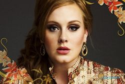 SENSASI ARTIS : Duh, Adele Ucapkan 33 Umpatan saat Manggung