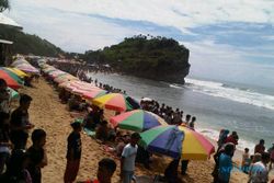 Dramatis, Penyelamatan Korban Pantai Indrayanti Gagal