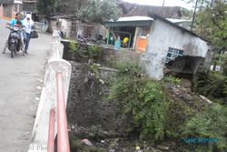  Pos Ronda Jebol Diterjang Banjir, Warga Harapkan Perbaikan