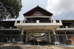Pembangunan Taman Pasar Depok Terhambat Proses Pemindahan Makam