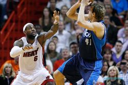 KOMPETISI NBA: LeBron James Bawa Miami Heat Atasi Dallas Mavericks