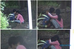 MESUM KLATEN: Inilah Foto Aksi 2 Remaja Klaten Berbuat Mesum di Hutan Kota