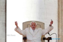 PAUS BENEDIKTUS XVI Tegaskan Dukungan Kepada Paus Baru Penggantinya