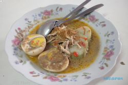 Lontong Cap Go Meh, Hidangan Adaptasi Peranakan Tionghoa terhadap Masakan Jawa