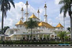 Masjid Agung Tasikmalaya Dijual di Situs Online, Pemkot Minta Pemasang Iklan Diungkap