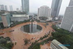 Atasi Banjir Jakarta, 108,6 Ton Garam Ditabur