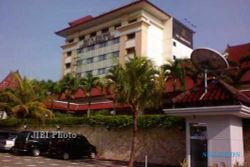 HUT THE SUNAN HOTEL : The Sunan Hotel Solo Tak Buru Bintang 5