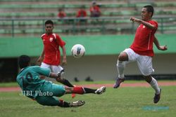 Lini Tengah Persis Solo LPIS Masih Keropos