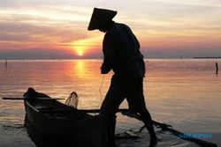 Tolak Penerimaan Negara Bukan Pajak 10%, Nelayan di Cilacap Gelar Unjuk Rasa