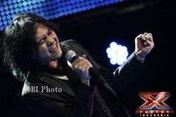 X FACTOR INDONESIA: Standing Applause Buat Alex