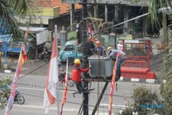 TRAFO MELEDAK DEPAN SOLOPOS: Penyebab Trafo Meledak Masih Tanda Tanya