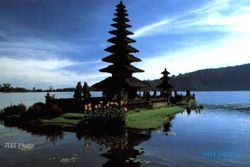 Pariwisata Bali Terpuruk