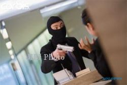PEMBOBOLAN : Kantor Jasa Keuangan Dibobol, Brankas Dibawa Maling, Kerugian Masih Ditaksir