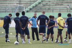 AFC CUP 2013 : Hadapi Laga Kandang Terakhir, Persibo Tetap Pas-Pasan