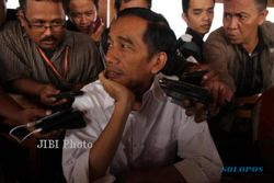 JOKOWI CAPRES : #JokowiBerkhianat Sempat Jadi Trending Topic
