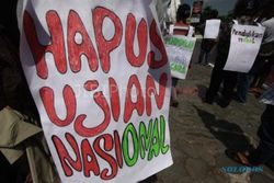 HARDIKNAS : Mahasiswa Demo, Anggota DPRD Malah Studi Banding ke Magelang