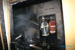 KEBAKARAN SUKOHARJO : 1 Rumah dan 3 Ruko Ludes Terbakar