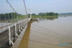 Genangan Air WKO Surut, Jembatan Gantung Bawu Bisa Dilalui Lagi