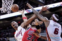NBA 2013 : Bulls Curi Kemenangan di Kandang Heat