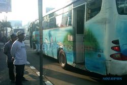 BUS SOLO-JOGJA : Aksi Pemogokan Diwarnai Pengrusakan Bus