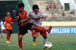 PERSIS SOLO Vs PPSM MAGELANG : Persis Gilas PPSM 4-2