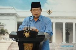KENAIKAN HARGA BBM : SBY-Boediono Bahas Rencana Kenaikan Harga BBM di Puri Cikeas