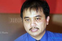 Roy Suryo Tengahi Konflik Suporter di Jawa Tengah 