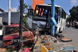 KECELAKAAN BUS SEMARANG : Sopir Bus Nugroho Resmi Tersangka