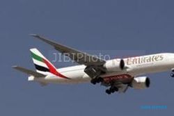 PESAWAT TURBULENSI : Pesawat Emirates Dubai-Jakarta Turbulensi, 13 Orang Cedera