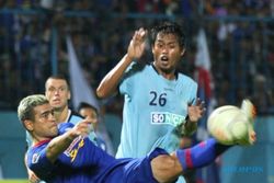 ISL 2013 :  Tahan Seri Persela 0-0, Arema Geser Sriwijaya FC
