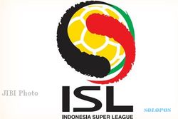ISL 2013 : El Loco Bawa Arema Taklukan Persib 1-0