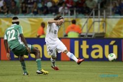 PIALA KONFEDERASI : Forlan Menangkan Uruguay Atasi Nigeria 2-1