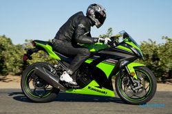 New Kawasaki Ninja 300, Top Speednya Capai 191 Km/jam 