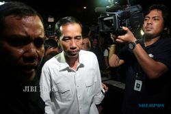 TAUFIQ KIEMAS WAFAT : Jokowi Terpopuler di Kalibata, Pipis Ditunggui Penggemar
