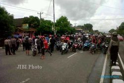 PSS SLEMAN VS PERSIS SOLO : Bus Dilempari Batu, Kaca Pecah, Pemain Selamat