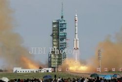 3 Astronot China Menuju Orbit Bumi
