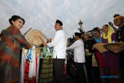Jokowi, Pedagang Kerak Telur dan PRJ Tandingan di Monas